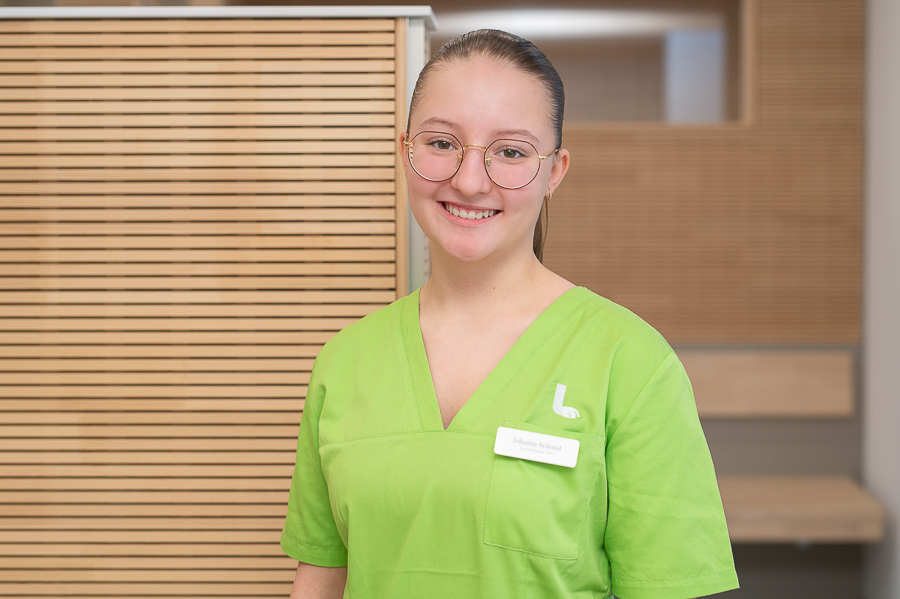 Treffen Sie das Team der Kleintierpraxis Lehner in Buch bei Illertissen. Erfahren Sie mehr über unsere Philosophie, modernste Praxisräume und das Engagement für die Gesundheit Ihres Haustieres.